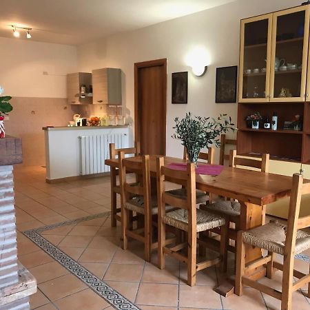 La Casa Di Demetra. Un Paradiso Tra Gli Olivi. Montecchio  Exterior foto