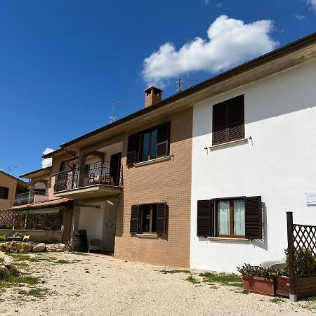 La Casa Di Demetra. Un Paradiso Tra Gli Olivi. Montecchio  Exterior foto