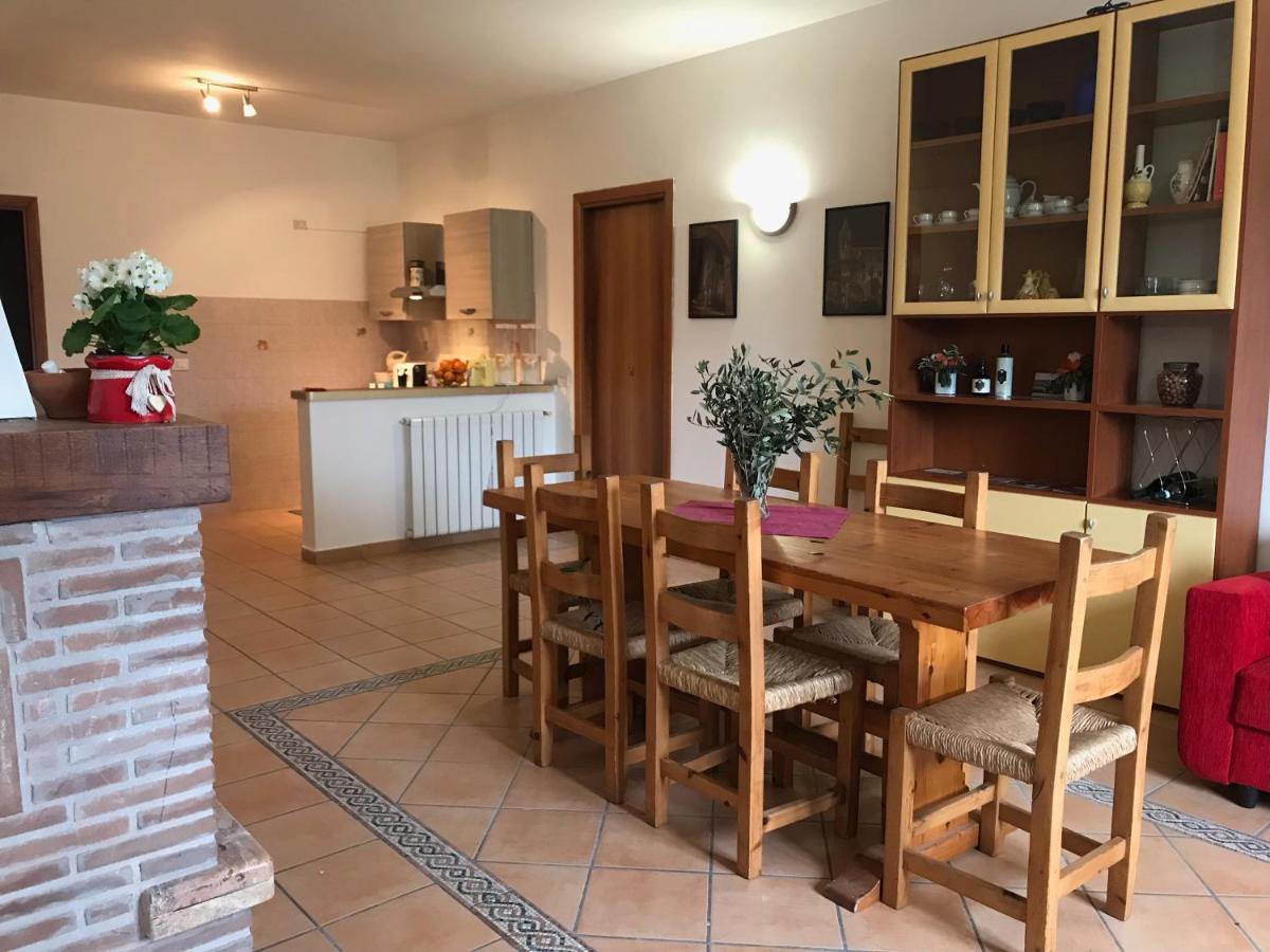 La Casa Di Demetra. Un Paradiso Tra Gli Olivi. Montecchio  Exterior foto