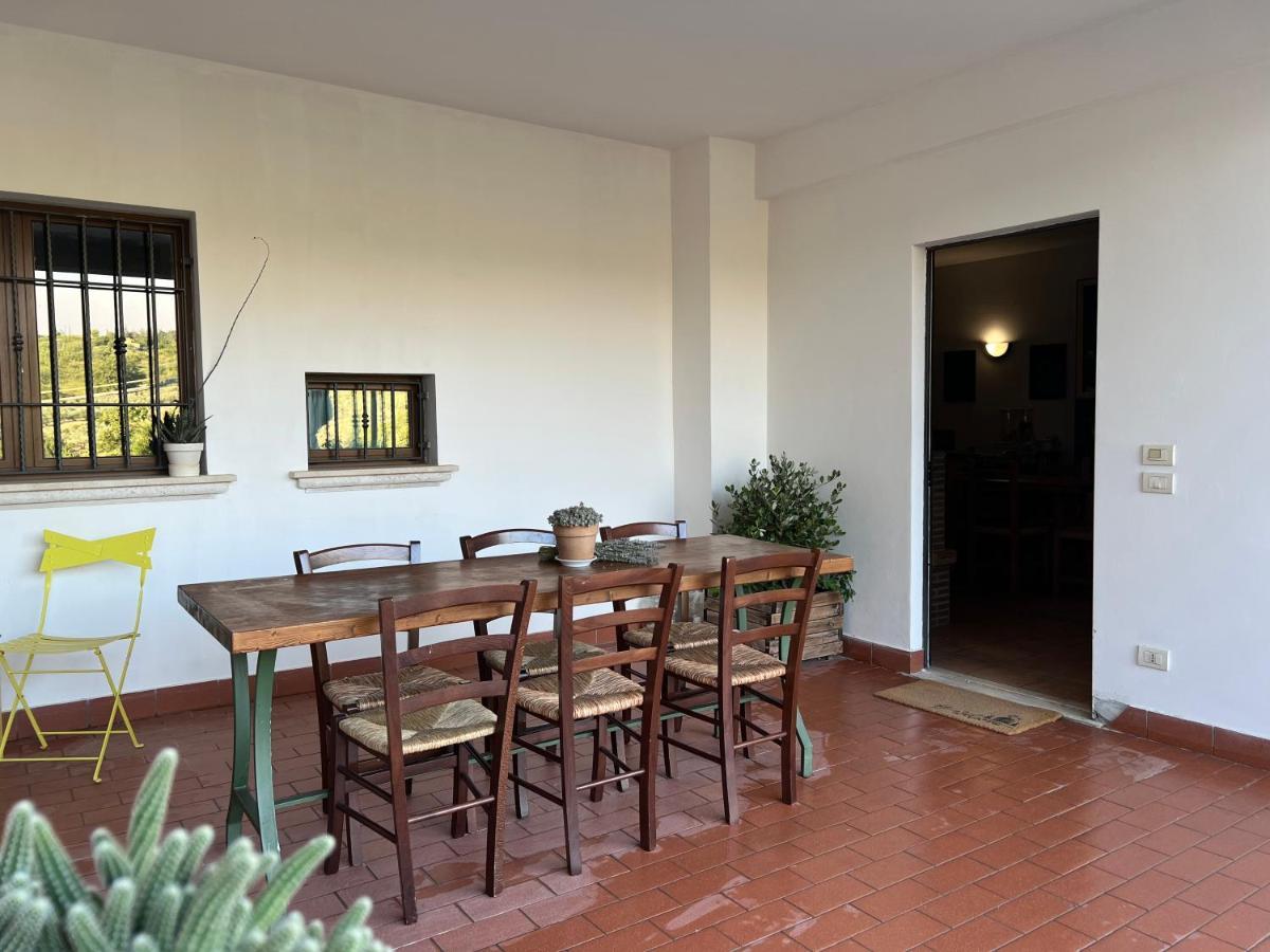 La Casa Di Demetra. Un Paradiso Tra Gli Olivi. Montecchio  Exterior foto
