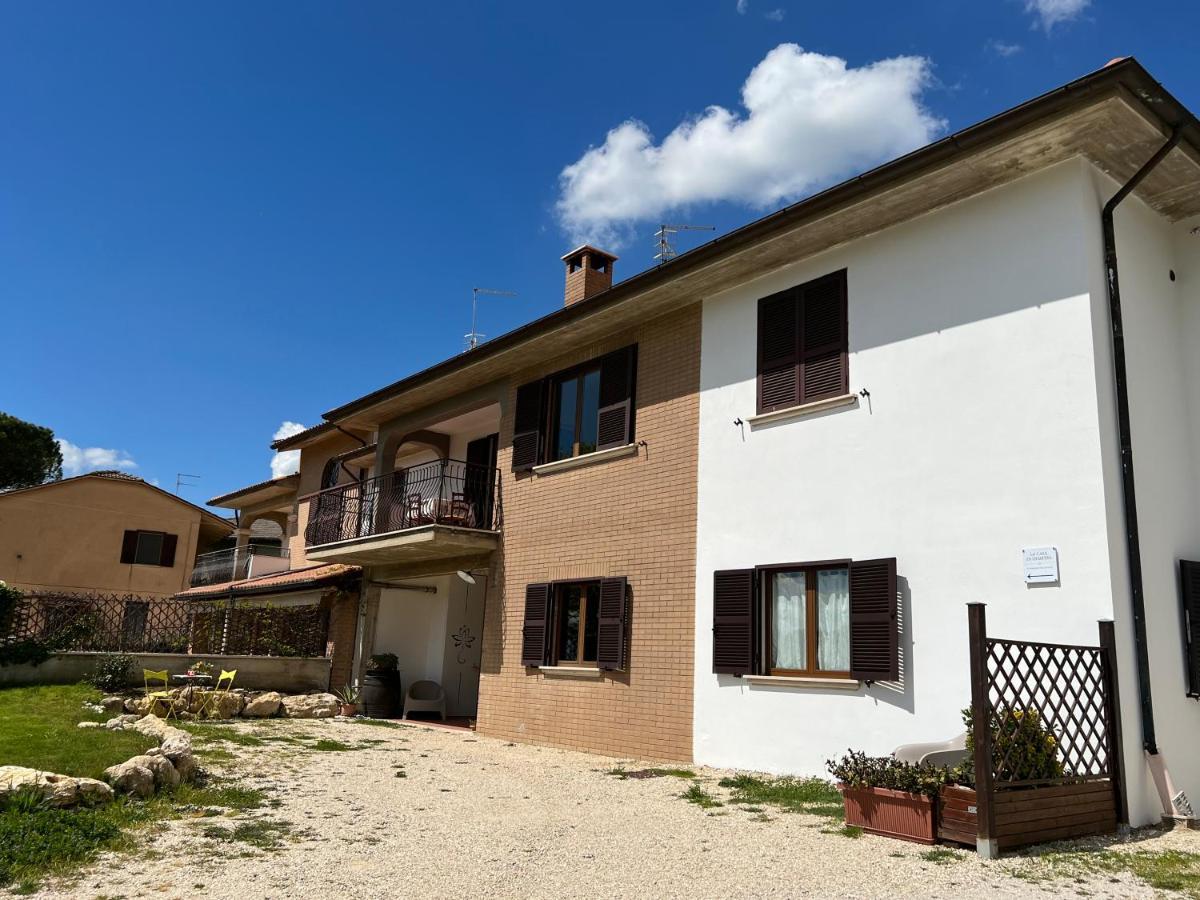 La Casa Di Demetra. Un Paradiso Tra Gli Olivi. Montecchio  Exterior foto